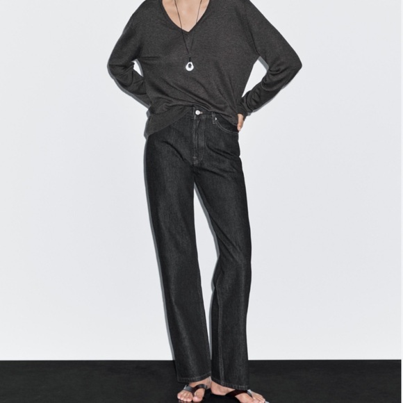 Massimo Dutti Denim - Massimo Dutti Black High-Rise, Straight Leg Jeans.